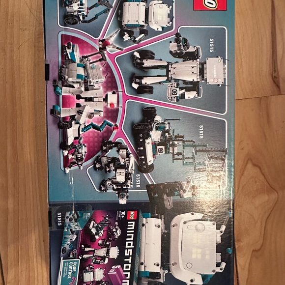 Lego Mindstorms White and Black Modular Building Set 40413 - Picture 3 of 3